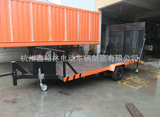 工程機(jī)械專(zhuān)用拖車(chē).jpg